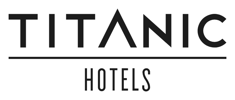 TITANIC DELUXE LARA Logo